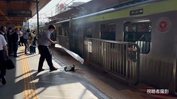 東急池上線の電車内でモバイルバッテリー発火　隣にいた乗客の女性ケガ　一時運転見合わせも｜FNNプライムオンライン