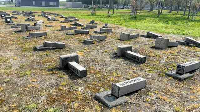北海道・囚人墓標が58基なぎ倒される事件が発生　お盆までに再建へ　防犯カメラも設置　地元は憤り