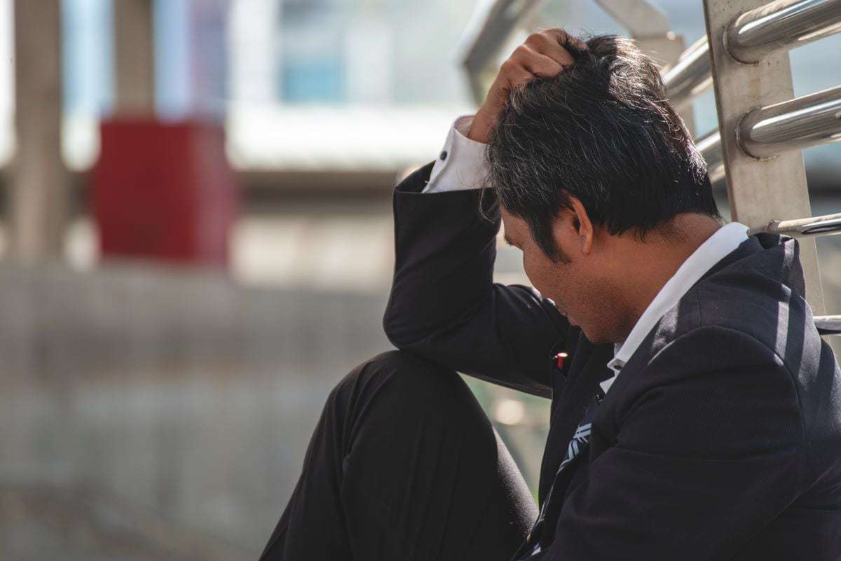 「パパ、デッキに立ってる人って貧乏なの？」新幹線グリーン車親子の「胸クソ会話」。自営業者男性がえぐられたタイムリーな理由