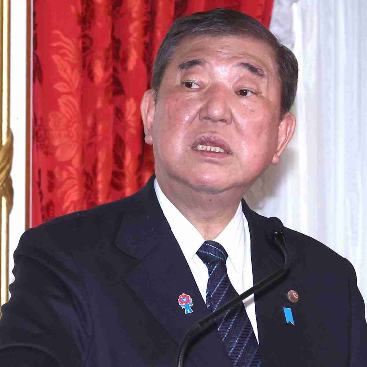石破茂が「日本共産党べったり」だった北海道での行動と「沖縄・平和学習利権40億円」のゆくえ | アサ芸プラス
