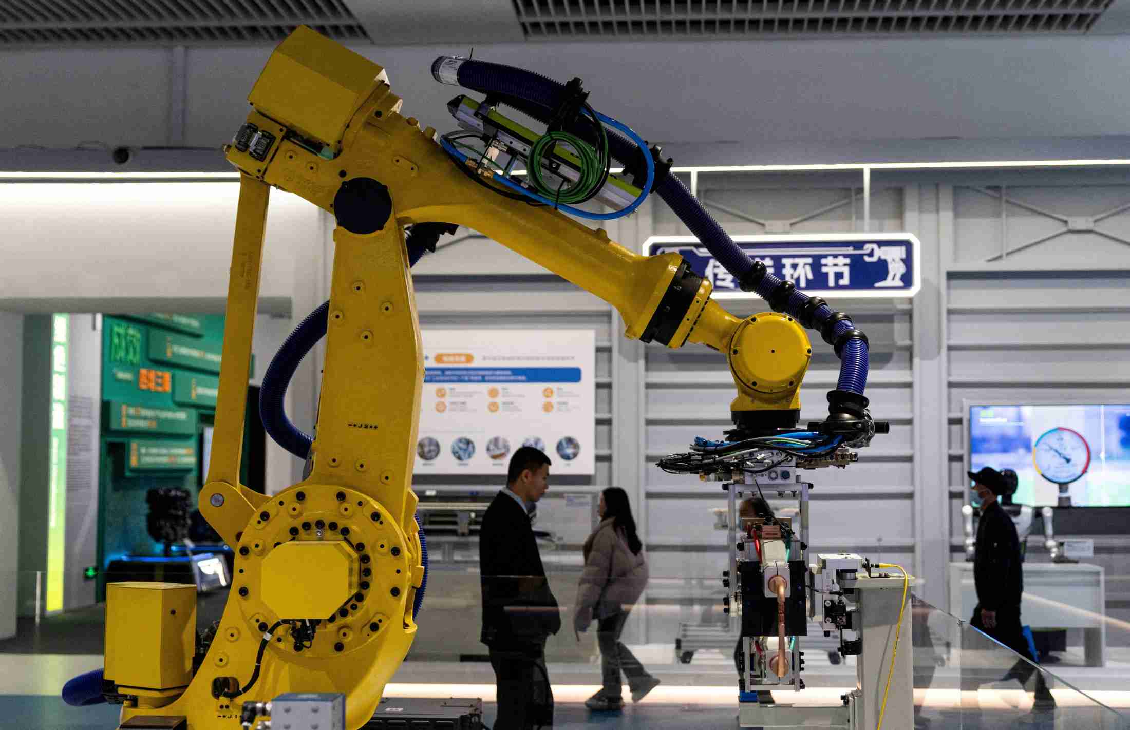 ムーディーズ、中国の見通し「安定的」に上げ　経済底堅さ評価（ロイター） - Yahoo!ニュース