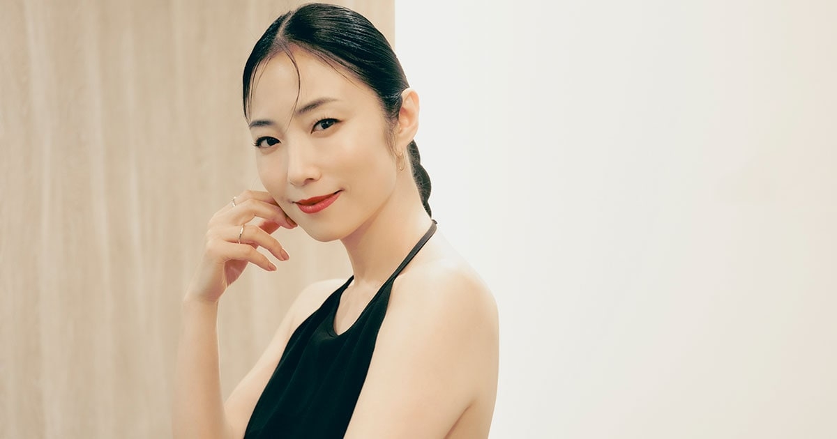 自分の二の腕、背中に衝撃を受け…40代でダイエットを決意したMEGUMI（44）が、美しく痩せるために“取り組んだこと”《逆効果だったダイエット法は？》