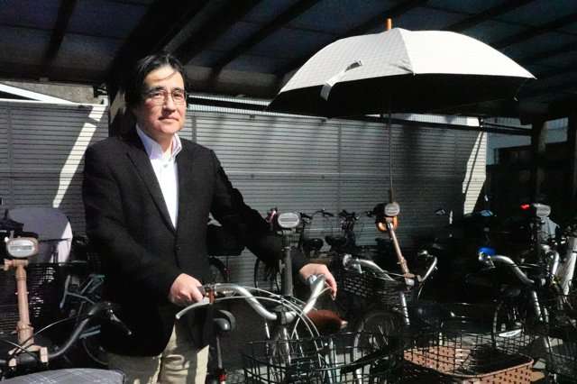 自転車用「傘立て」存亡の危機 青切符導入伴い製造休止のメーカーも