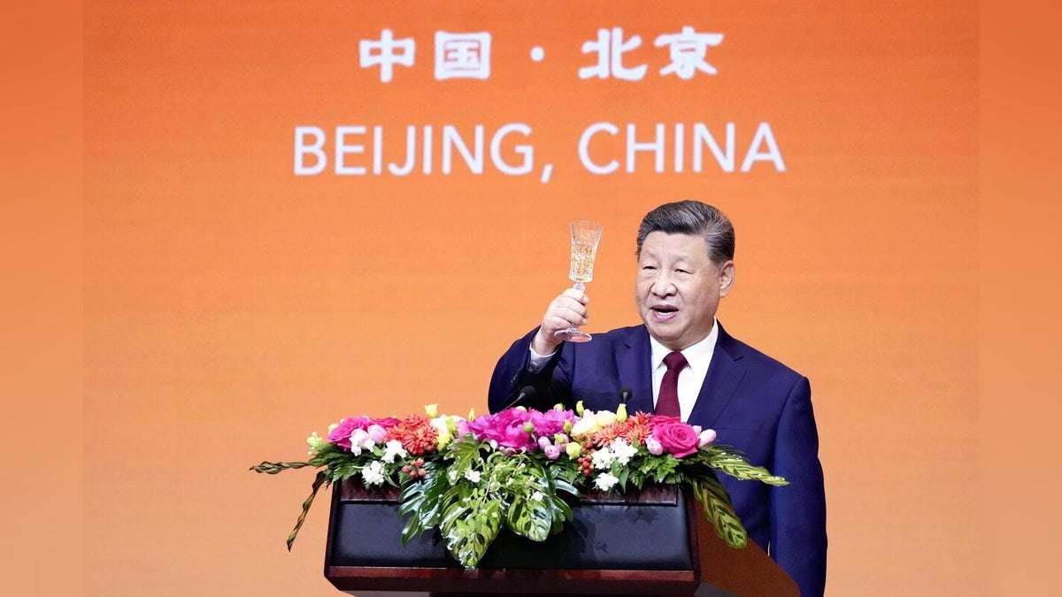 習近平氏と夫人を９月２４日にホワイトハウス招待、トランプ大統領が晩さん会で明かす : 読売新聞