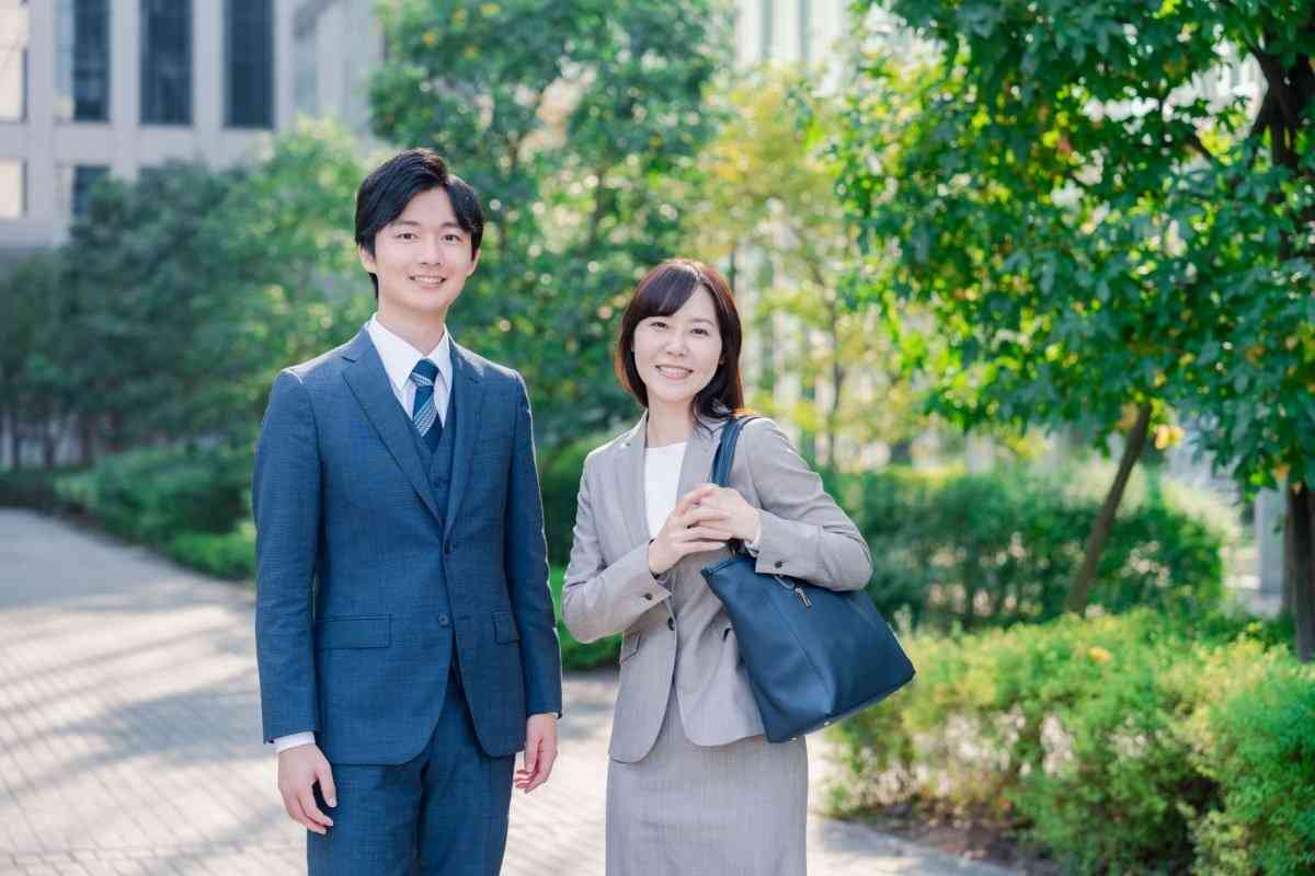 【東京都の子育て世帯】共働きは6割台で「世帯年収1000万円以上」が4割近く。女性「正社員・正社員以外」の割合とは？（LIMO） - Yahoo!ニュース