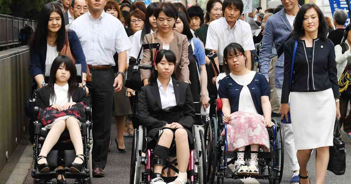 子宮頸がんワクチン、健康被害巡り集団訴訟 - 日本経済新聞