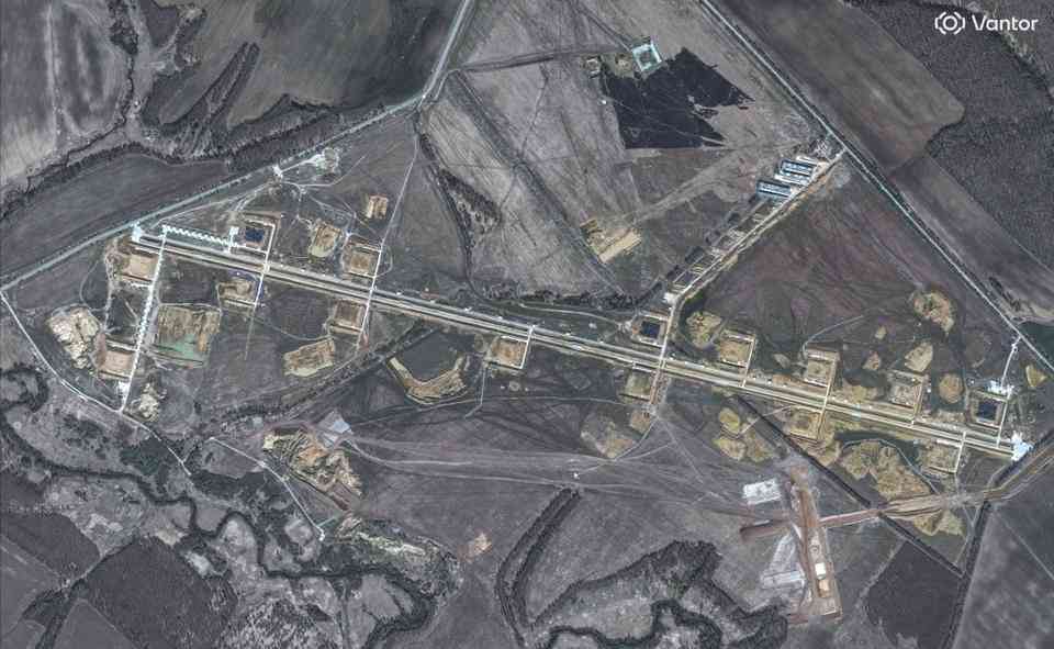 【衛星画像】ロシアが次世代ジェット推進ドローンの発射基地を建設（海外）（BUSINESS INSIDER JAPAN） - Yahoo!ニュース