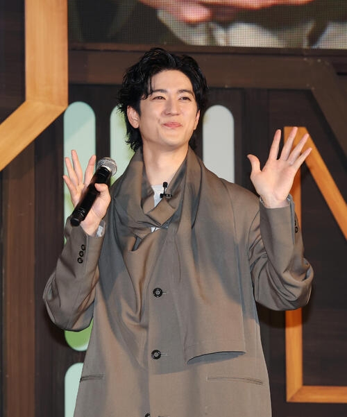 中島裕翔が新木優子との結婚発表後初の公の場「スター・ウォーズ」来日ジャパンプレミア