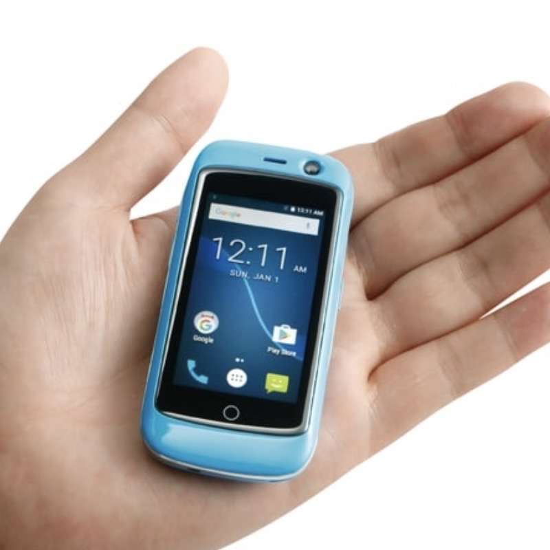 老眼の人が小さいスマホを使うコツ