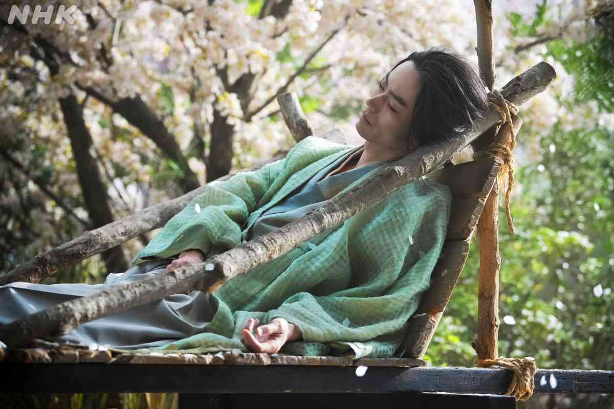 菅田将暉『豊臣兄弟!』竹中半兵衛役“3週間で12キロ”減量 共演者が激白「身体の厚みがぺっちゃんこ」