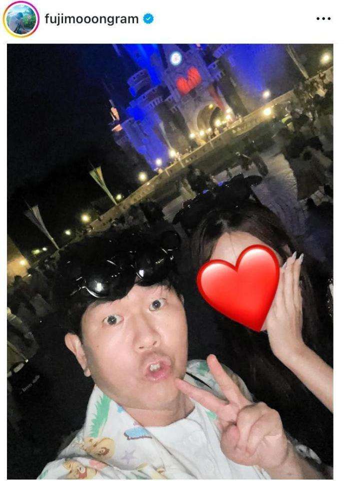 「新恋人かと」「再婚？」藤本敏史　ギャル風美女とTDLに衝撃走る！　実は元妻似の13歳長女「すごいスタイル」「モデルやん」「すでに美人オーラ」