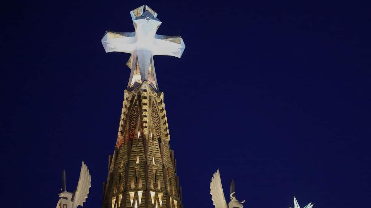 着工144年…サグラダ・ファミリアの主塔完成　ローマ教皇、ガウディ命日の10日にミサ - 産経ニュース