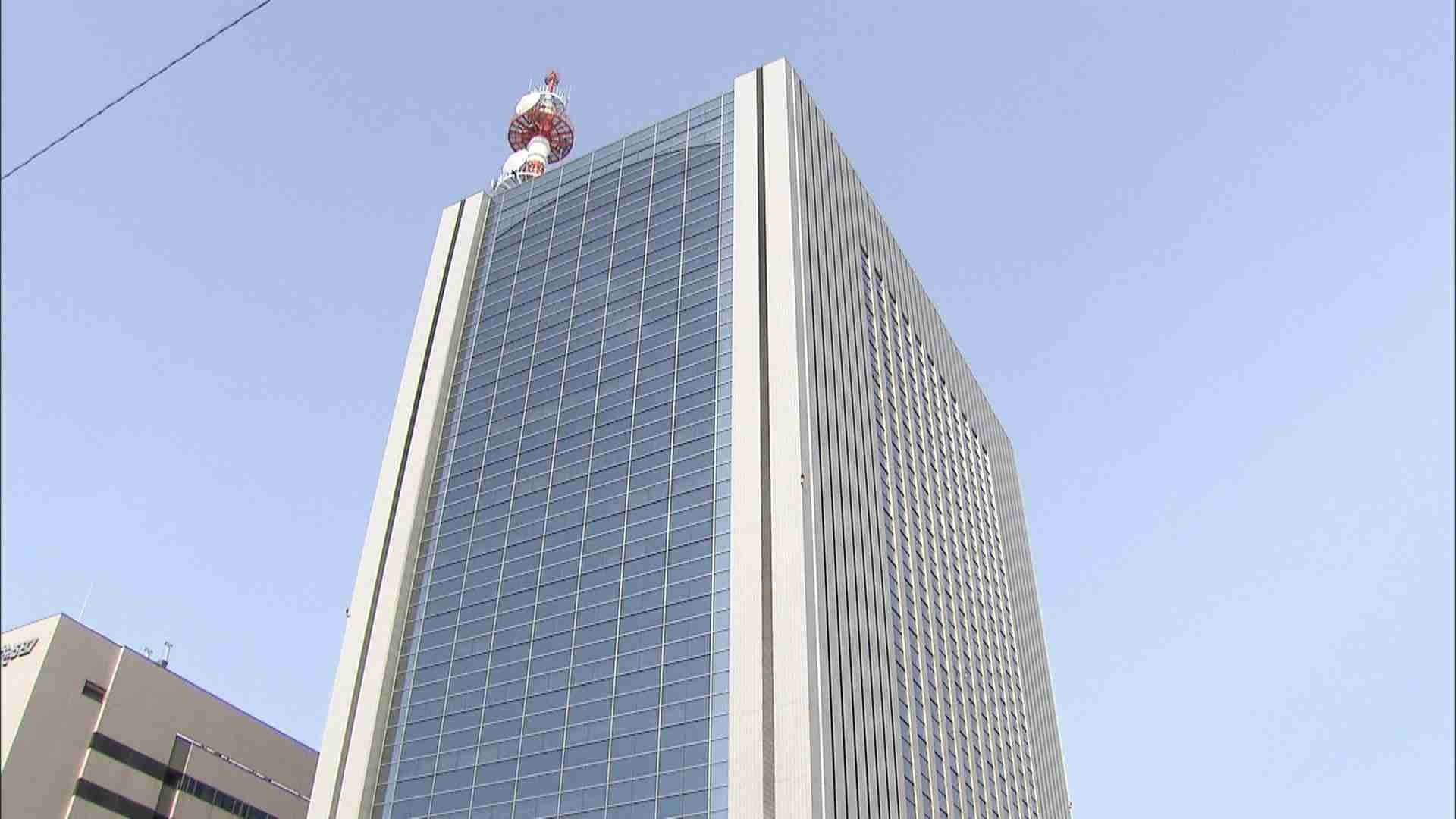 『警察に言うよ！』30代男性が出会い系サイトの女から「性行為しよう」と誘われ宿泊施設に→別の男にそそのかされて脱衣所でスマホ盗撮→違法行為をネタに脅され100万円払う→20代男女3人を恐喝容疑で逮捕