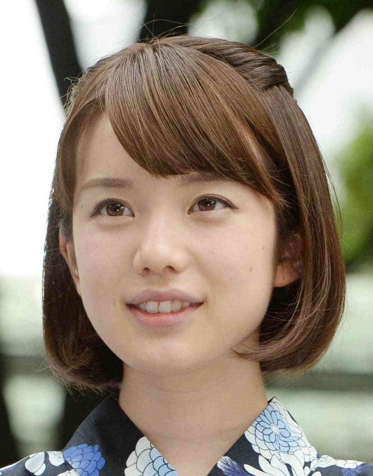 本仮屋リイナが弘中綾香アナへの“妬み”告白「夫がすごいアプローチをして…」 | 東スポWEB