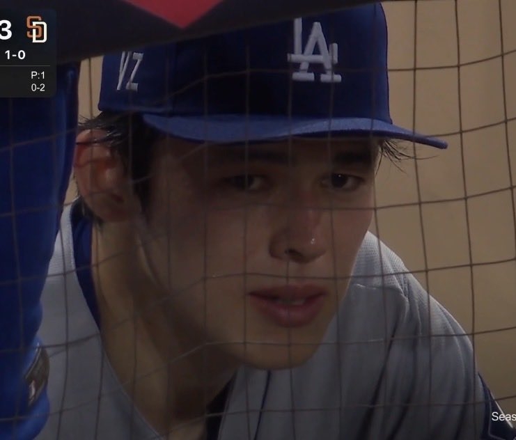 「何回泣いてるんだよ」　佐々木朗希、動揺した降板後ベンチに米注目「彼はまだ若い…」心配の声