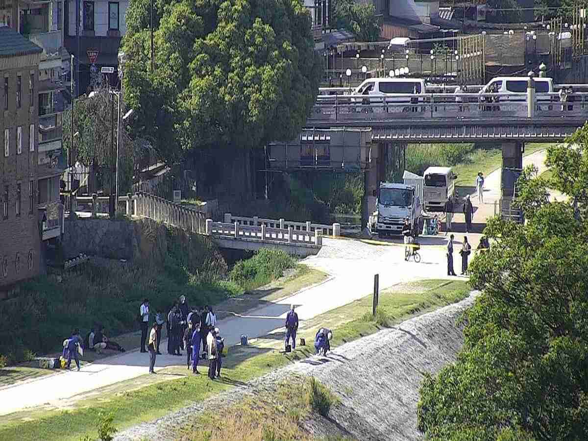 京都・鴨川の三条大橋で「人が川に浮かんでいる」若い女性が死亡 身元確認など急ぐ 付近で男性も救急搬送