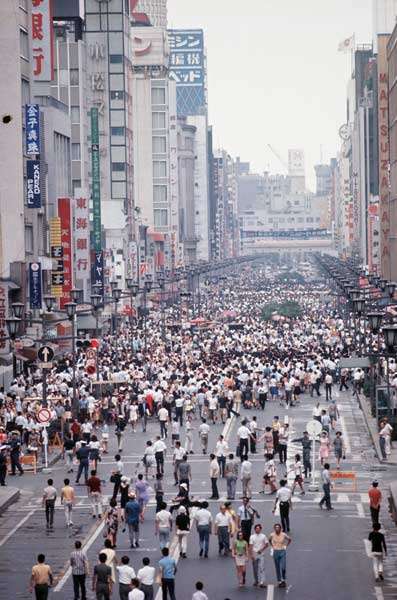 GACKT 東京・銀座の光景に「もし、これが一時的なものではなく、これから先の日本の姿だとしたら」