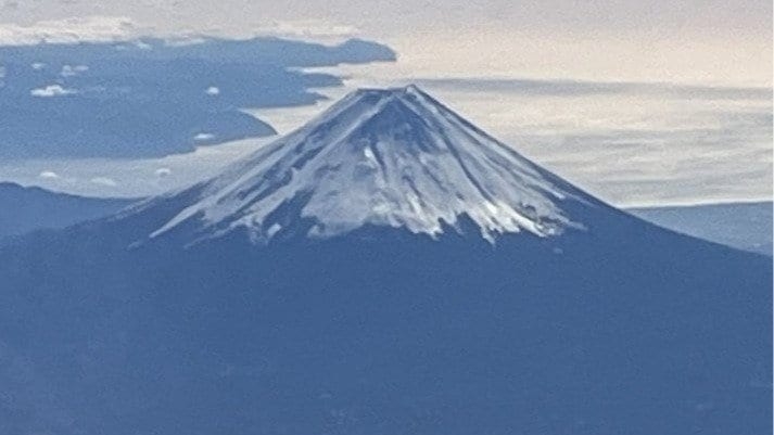 〈富士山は“登ってはいけない山”になるのか〉「考え方がズルい」市長発言にクライマー猛反発「アルピニストが育たなくなる」6000人超の反対署名を本日提出 | 集英社オンライン