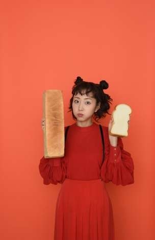 “芸能界イチのパン好き”木南晴夏、愛するパン屋48軒を厳選