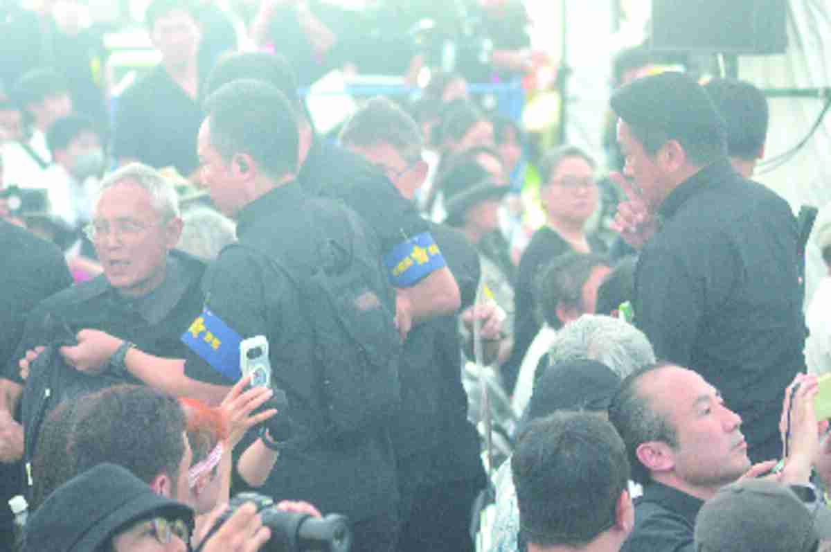 追悼式で罵声、県民の思いと乖離　市長が制止に入る場面も | 沖縄八重山日報 -Okinawa Yaeyama Nippo-