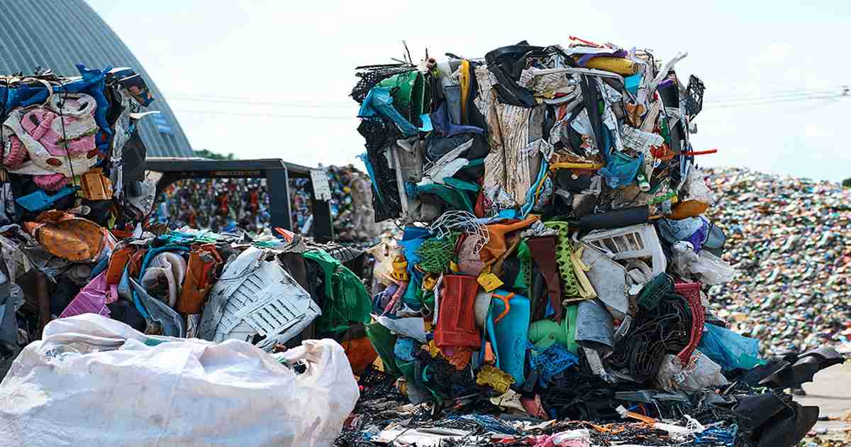 衣類の大量廃棄はなぜ起こる？ 現状と背景について解説 | ecoo online | 廃棄物処理のことならリバー