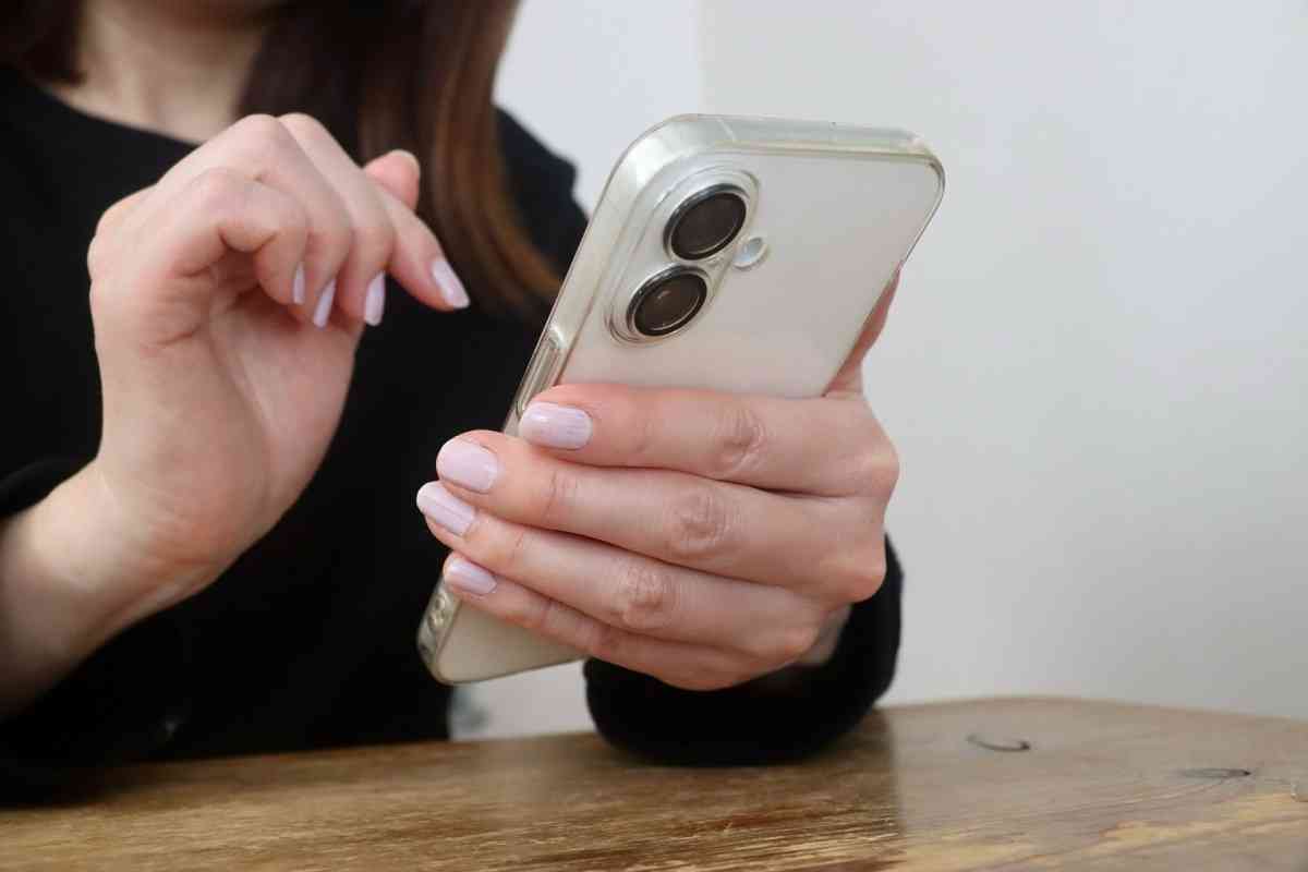 「なんかすごいらしいね！」とキオクシア株を買った女性が500万円の利益確定！　 印象や雰囲気だけで資金をつっこむ“素人ならではの度胸勝負”は今後も通用するのか