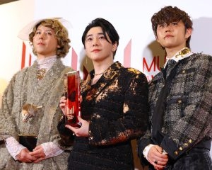 「米津とミセスばかり」「なんで高市首相が出てくるの？」菅田将暉司会の音楽賞に落胆の声。コンセプト、演出、段取り…すべてに“違和感”｜Infoseekニュース