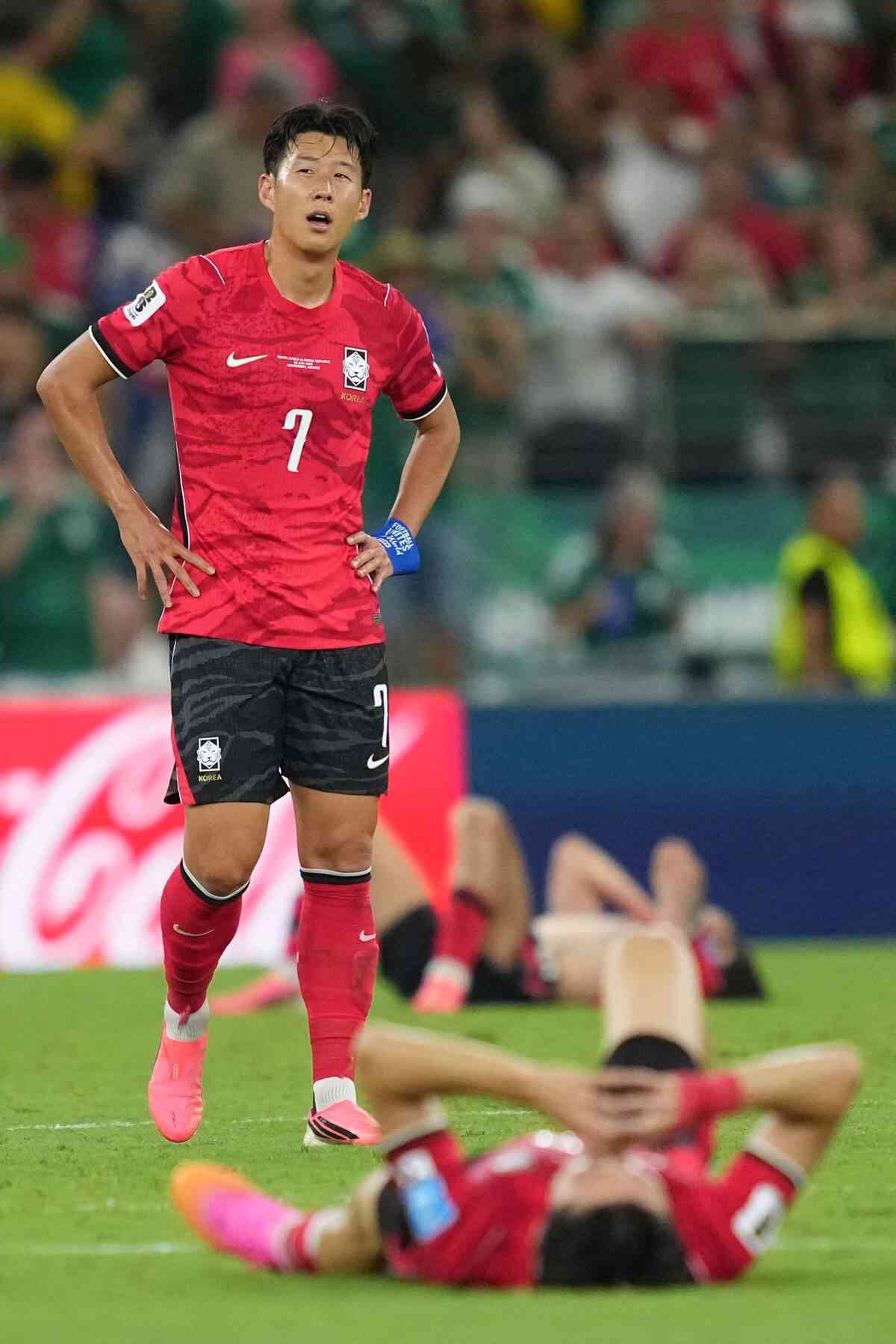【Ｗ杯】韓国、まさかの３位転落！引き分けでも突破だったのに…格下の南アフリカに敗戦　エースＦＷ孫興民は３戦連続不発　決勝Ｔ進出は他の組次第 - スポーツ報知