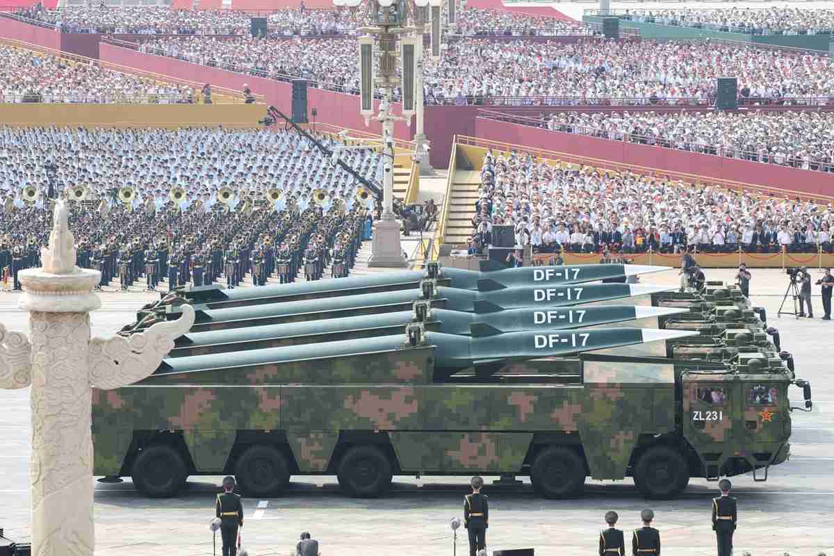 中国が核搭載可能な極超音速ミサイルシステム「DF-17」の発射映像を公開（ニューズウィーク日本版） - Yahoo!ニュース
