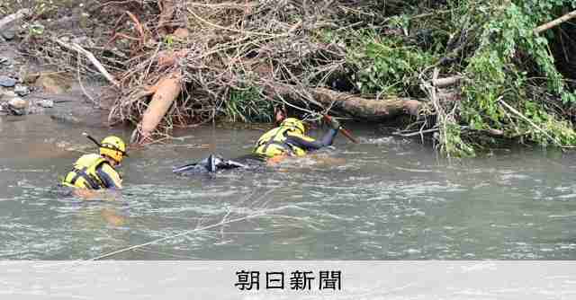 「どうか見つかって」　家族湯5歳児不明から1週間、範囲広げて捜索 [鹿児島県]：朝日新聞