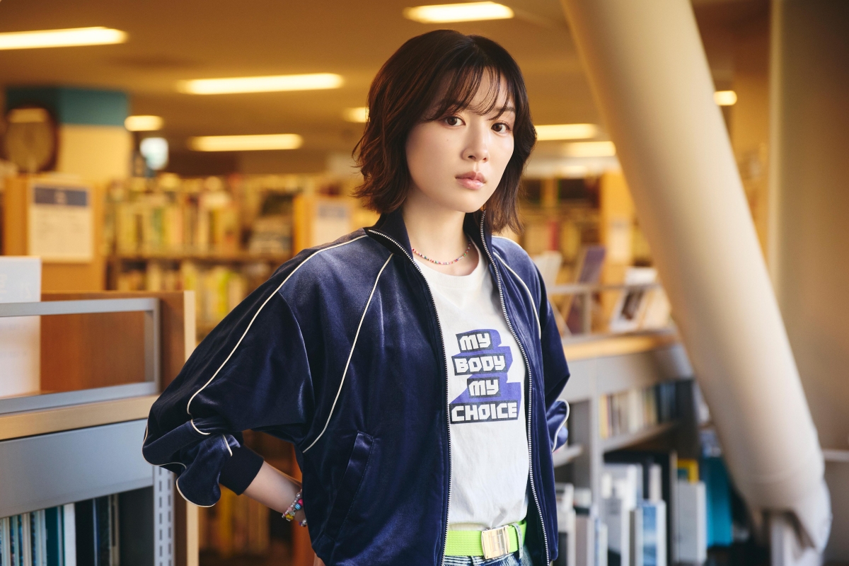 《1年越しの反論》永野芽郁(26)「二股不倫疑惑を強烈否定か」最新フォトブックに込めた「しなやかな強さ」 (1/2)| 女性セブンプラス