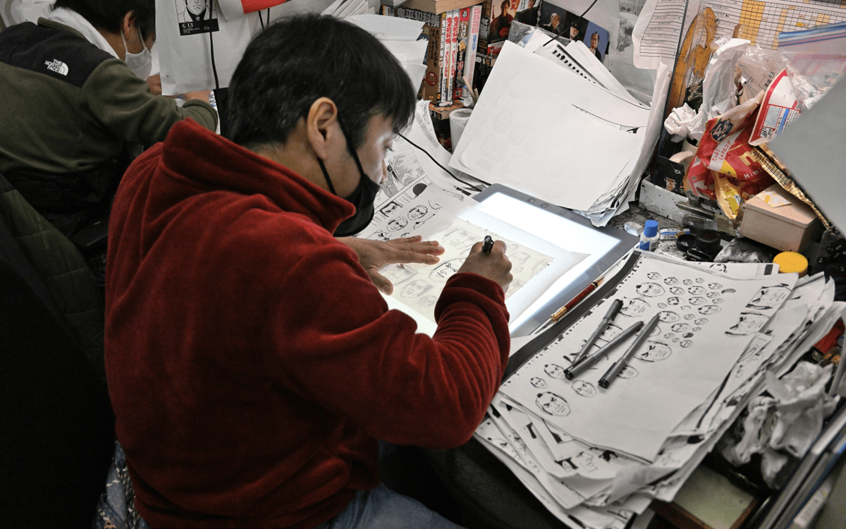 (2ページ目)「劇画はメリハリや！」さいとう・たかをの遺志を継ぎ、鬼平、ゴルゴの顔を描く作画チーフの“凄腕” | 文春オンライン