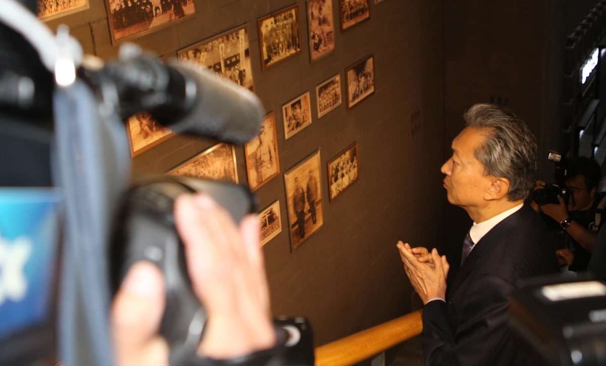 訪韓した鳩山由紀夫元首相が現地で語った「日本は無限責任の姿勢を持つべき」 日韓関係の改善に重要なのは日本の態度、慰安婦や徴用工も日本が謝罪をと主張(1/4) | JBpress (ジェイビープレス)