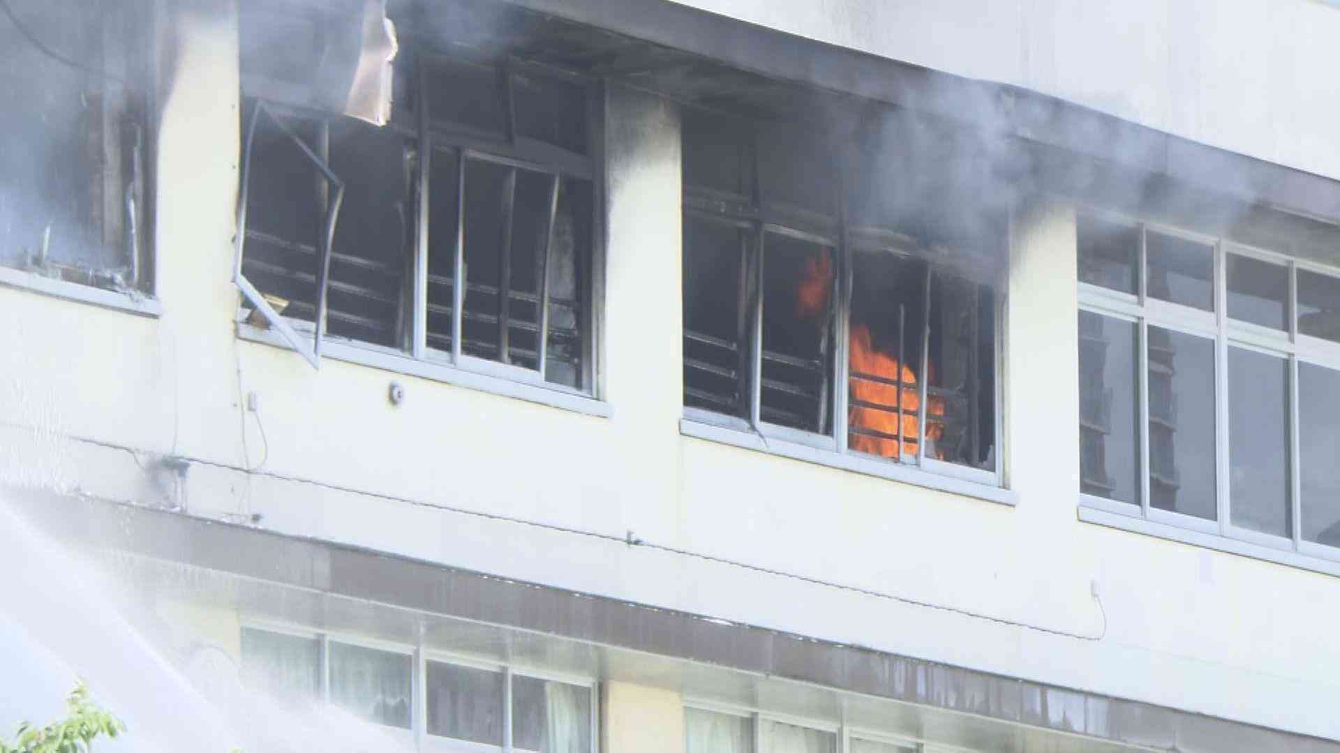 【速報】東京・北区の小学校火事　児童8人教師2人けが　音楽室で授業中に音楽準備室から出火　ストーブの点検中との情報も（テレビ朝日系（ANN）） - Yahoo!ニュース