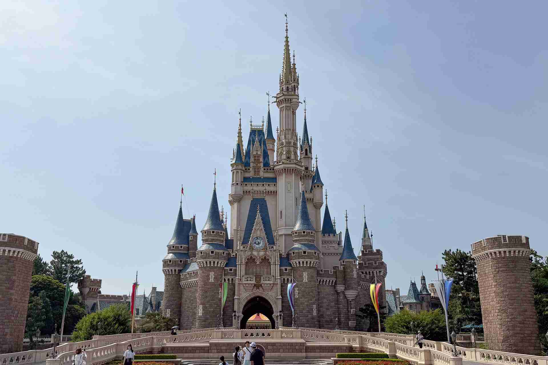 東京ディズニーリゾート、駐車料改定。明日から普通車3000円→4000円に  - トラベル Watch