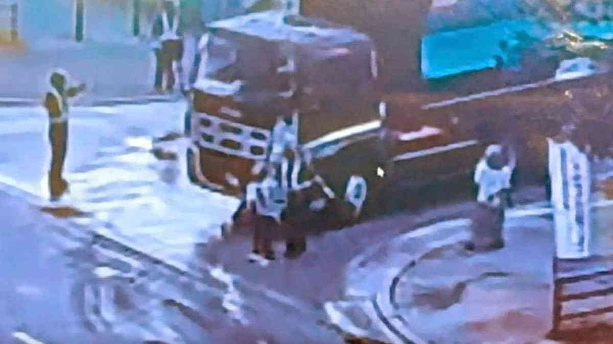 警備員死亡の辺野古ダンプ事故　沖縄県警、74歳の無職女を書類送検　重過失致死容疑
