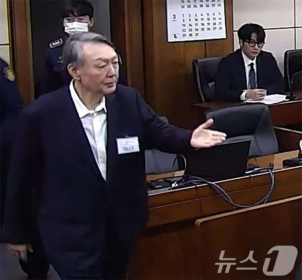 韓国・尹錫悦前大統領、内乱事件の「裁判長忌避」棄却に不服…最高裁判断へ（KOREA WAVE） - Yahoo!ニュース