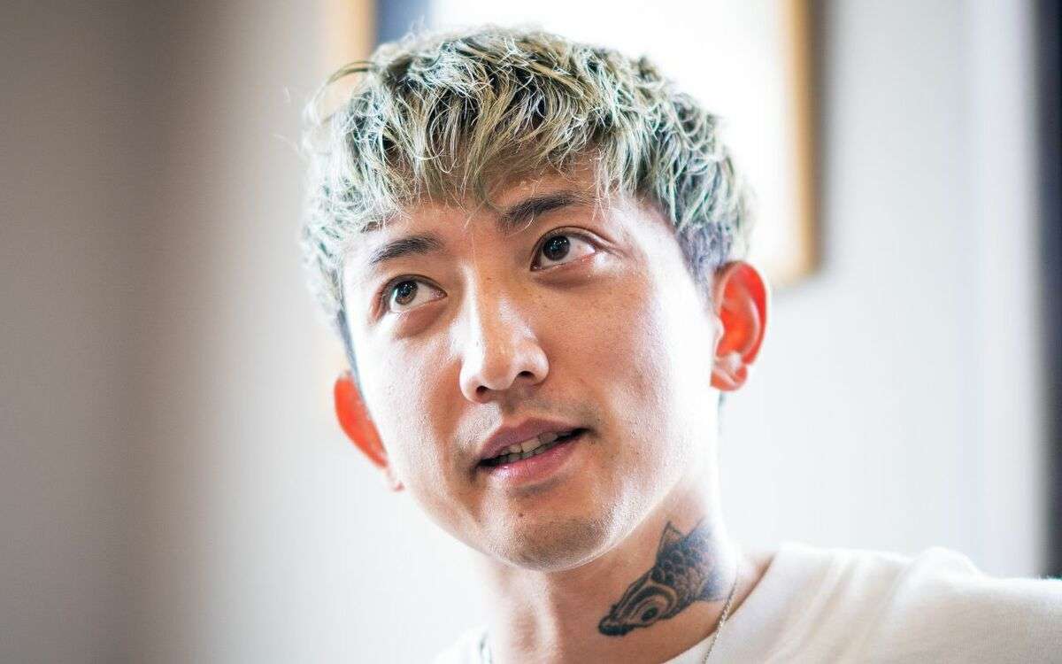 (2ページ目)「姉・ゴマキのファンが突然、母の店に婚姻届を持ってきて…」元EE JUMP祐樹（35）が語る、後藤家のカオスだった日常 | スターと暮らせば | 文春オンライン