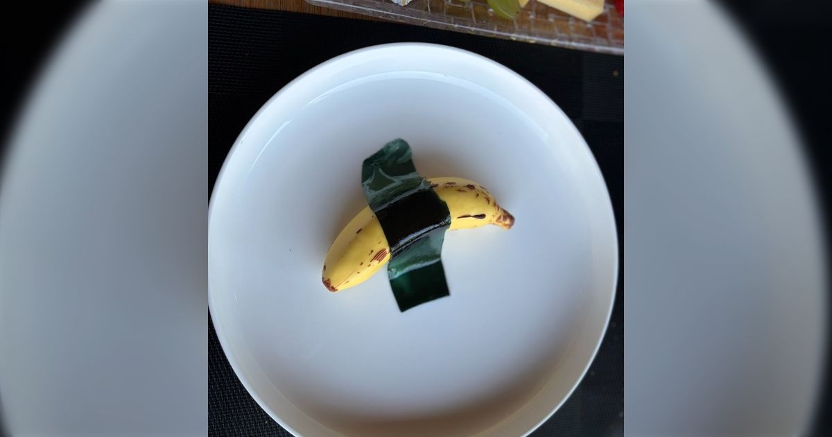 ご飯を食べに行ったら、コースのデザートが「バナナ」だったが、出てきたのがこれ… 生まれて初めて「シェフを呼んでくれ」と言いたい気持ちになった - Togetter