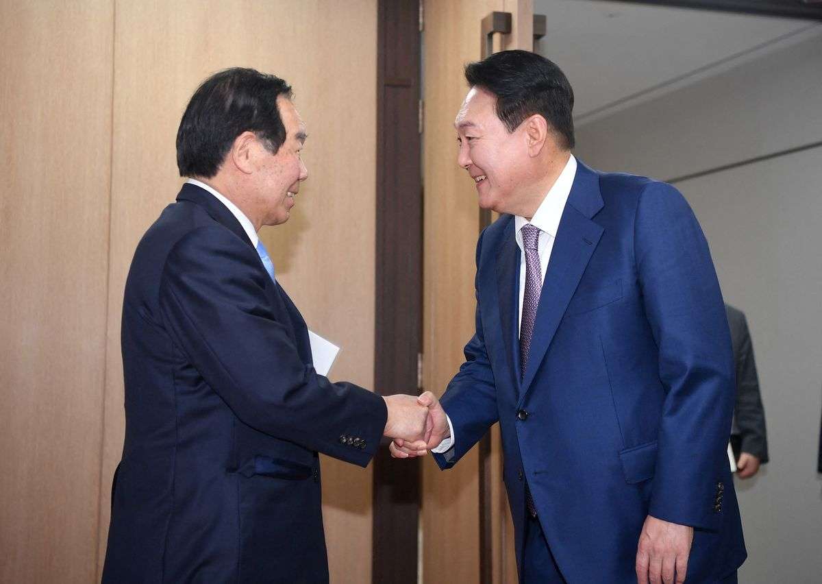 日韓議員連盟と韓日議員連盟の合同総会での共同声明に受けた嫌な感じ 首脳シャトル外交の復活や永住外国人に対する地方参政権付与が俎上に(1/3) | JBpress (ジェイビープレス)