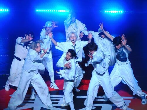 ＆TEAM「予定にはなかったけどあと３曲いきますか！」急遽楽曲を“おかわり”しファン大熱狂 - 音楽 : 日刊スポーツ