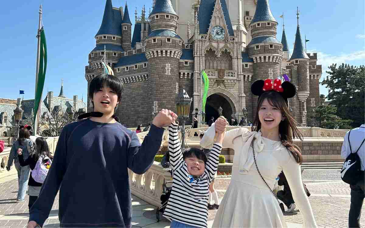 「ママ友に『実は51歳なんだ』と言うと悲鳴が…」47歳で自然妊娠した育児2周目の母親が明かす、50代の子育てがすごくいいと思うワケ | 文春オンライン