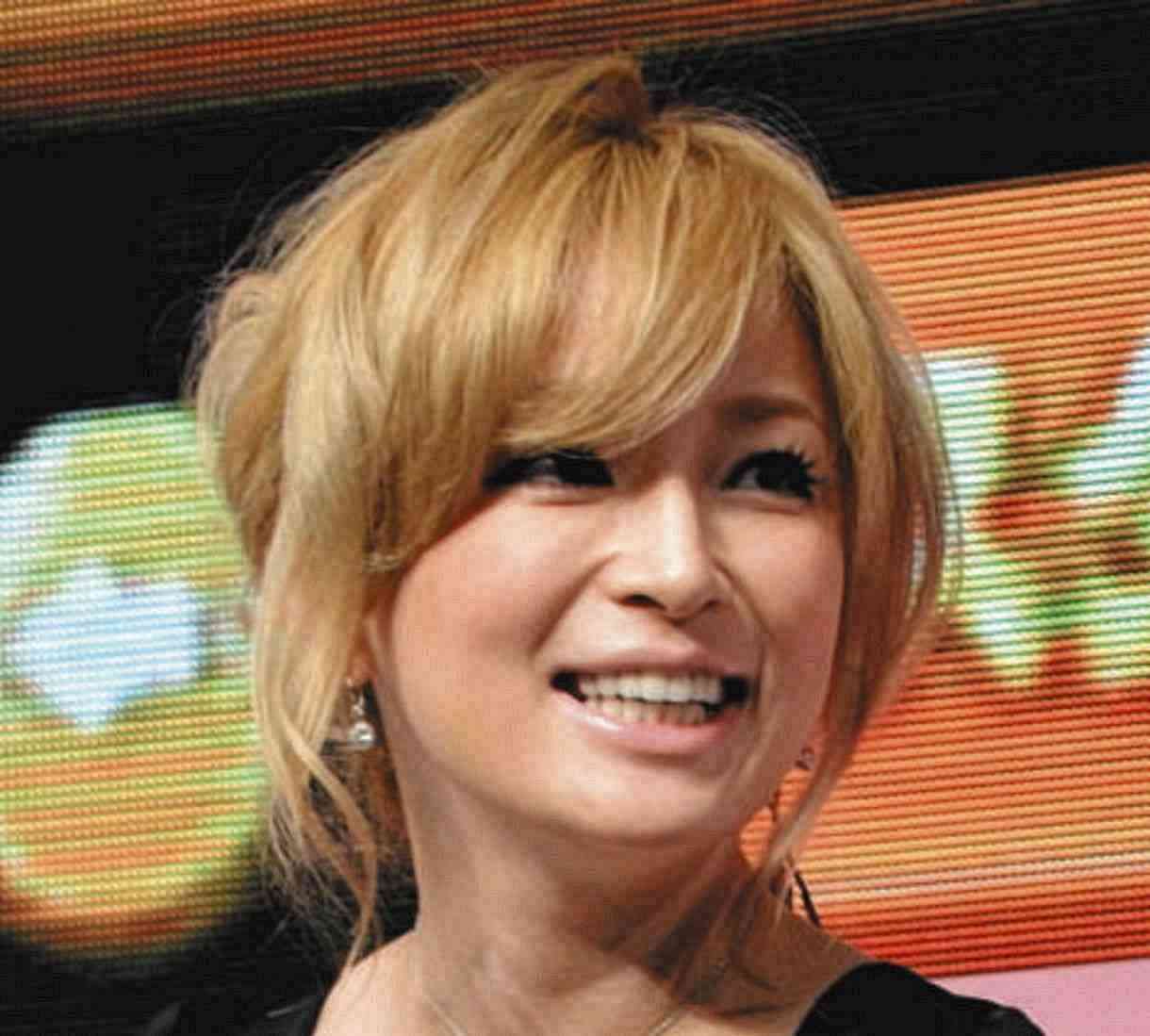 「47歳だよね！？」浜崎あゆみ、最新姿に“別人化”と騒然「どういうバグ？」「顔も体もめちゃくちゃ綺麗」：中日スポーツ・東京中日スポーツ 