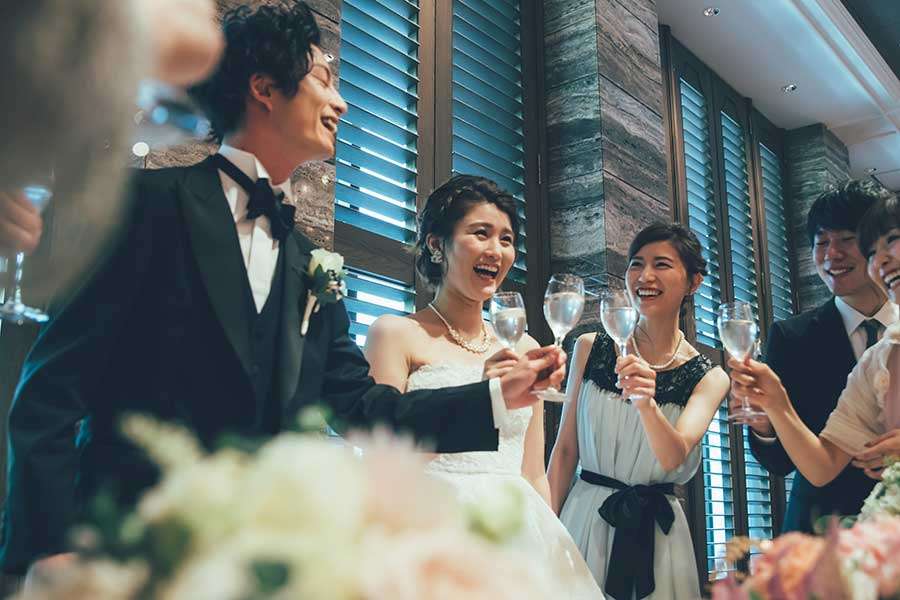 「母親なのに黒留袖じゃないの？」　親族の指摘に戸惑い…体力面からドレスを選んだ女性の悩み