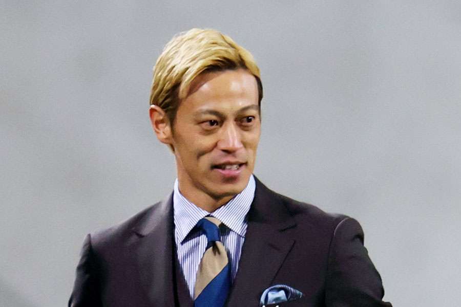 本田圭佑、W杯解説が世界にバレる「俺の爺ちゃんと観戦しているみたいだ」　英人気番組が注目 | THE ANSWER
