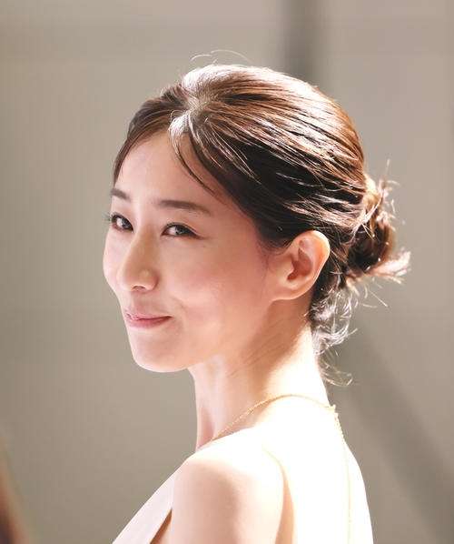 田中みな実が実名告白「色気にやられてしまう」56歳演技派俳優「見つめられるだけでドキドキ…」