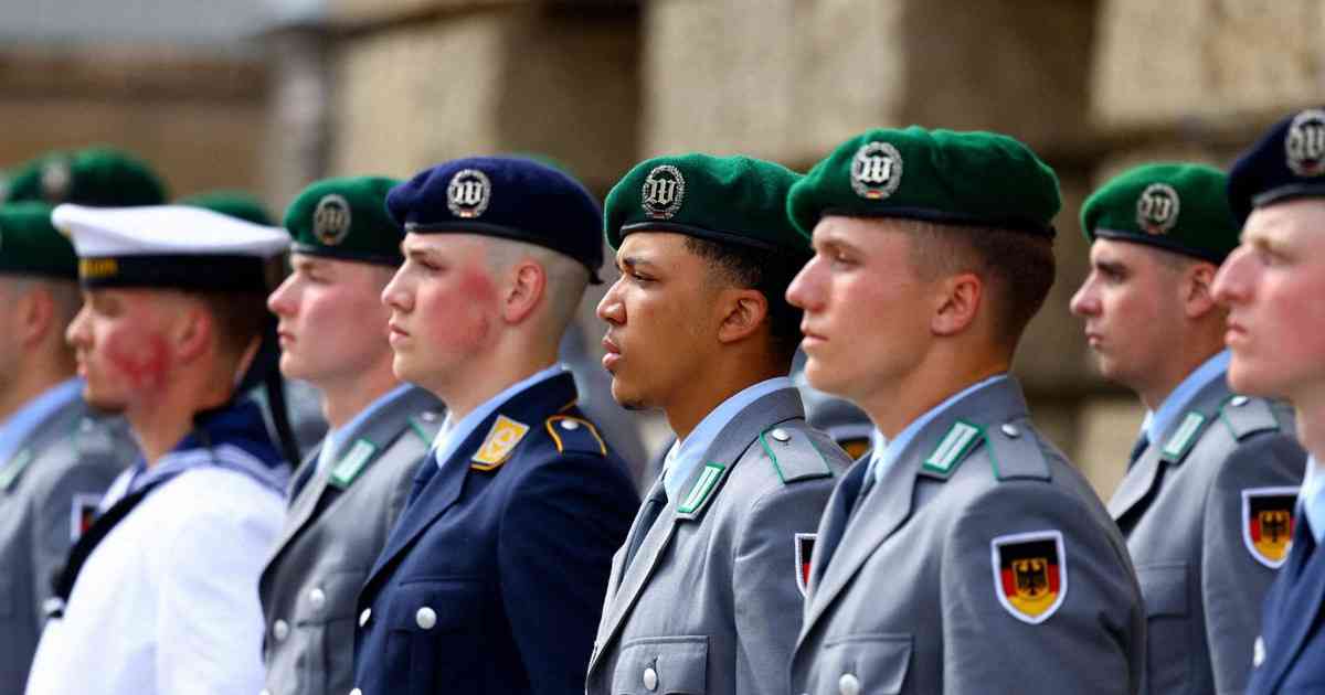 ウクライナ侵攻：欧州で相次ぐ徴兵制復活の動き　軍事的な緊張の高まりを反映 | 毎日新聞
