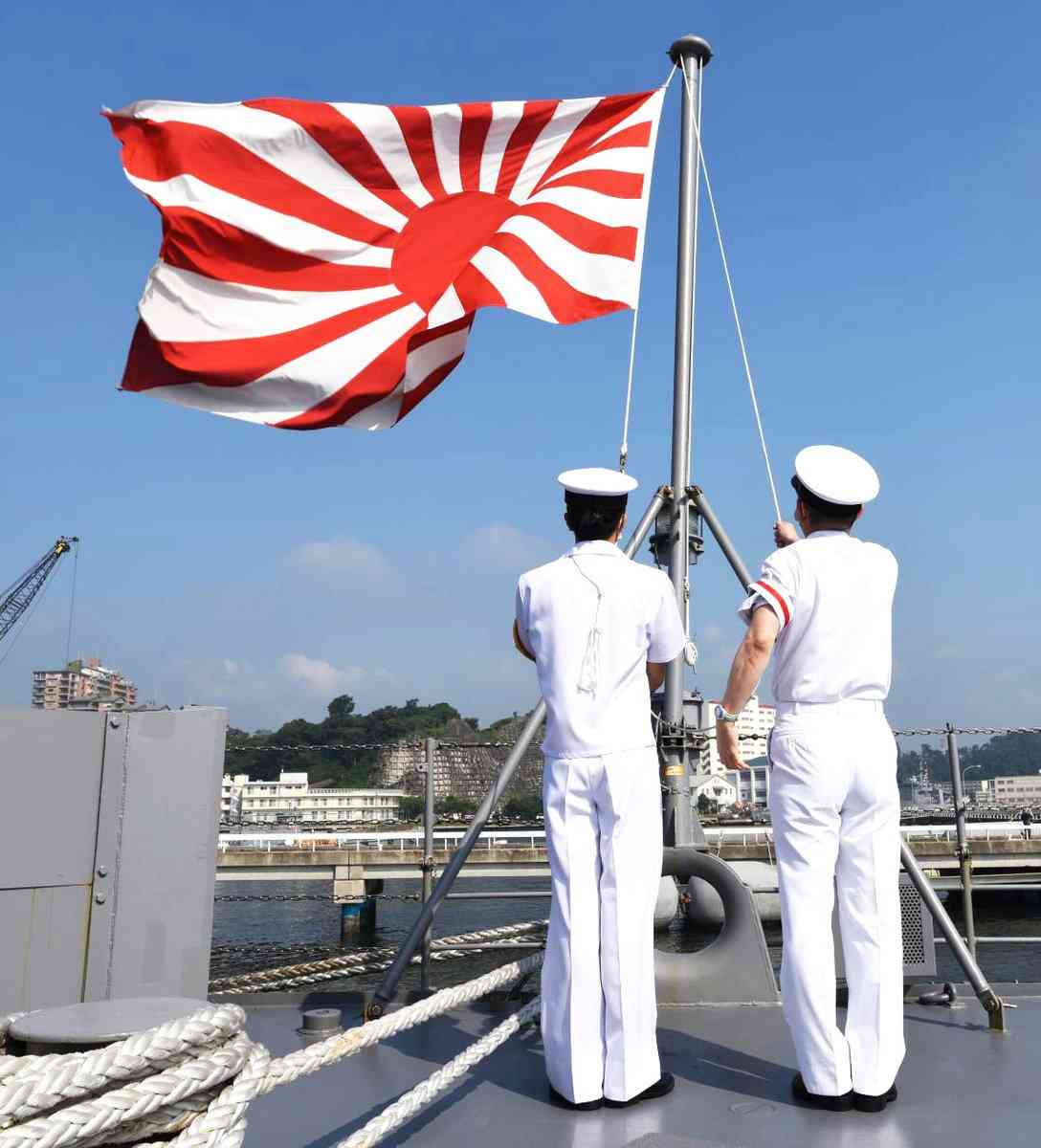 旭日旗にボカシ?「THE TIME,」映像に指摘相次ぐ チュニジア戦後の渋谷で、TBS「特定の意図はない」