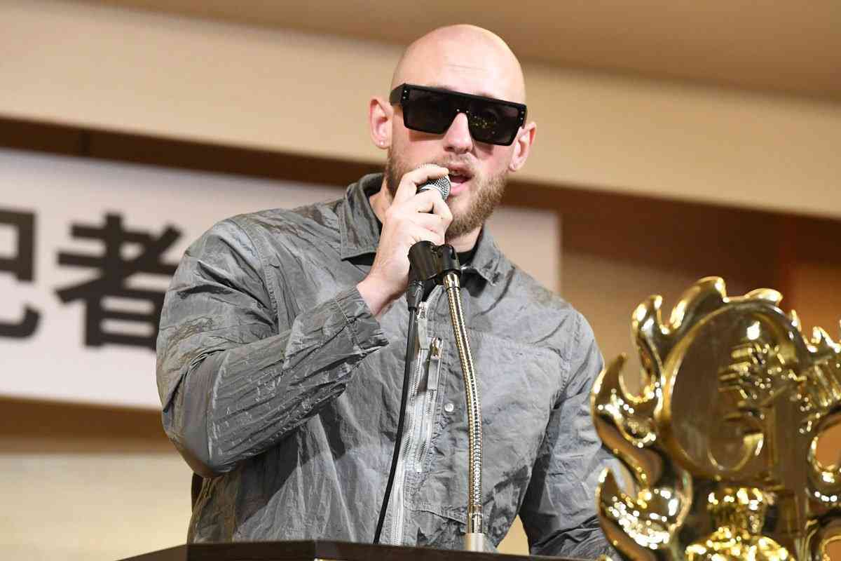 【新日本・Ｇ１】ゲイブ・キッドが会見に乱入し大立ち回り　「高市早苗にもメッセージをくれてやろう」と異例スピーチ（東スポWEB） - Yahoo!ニュース