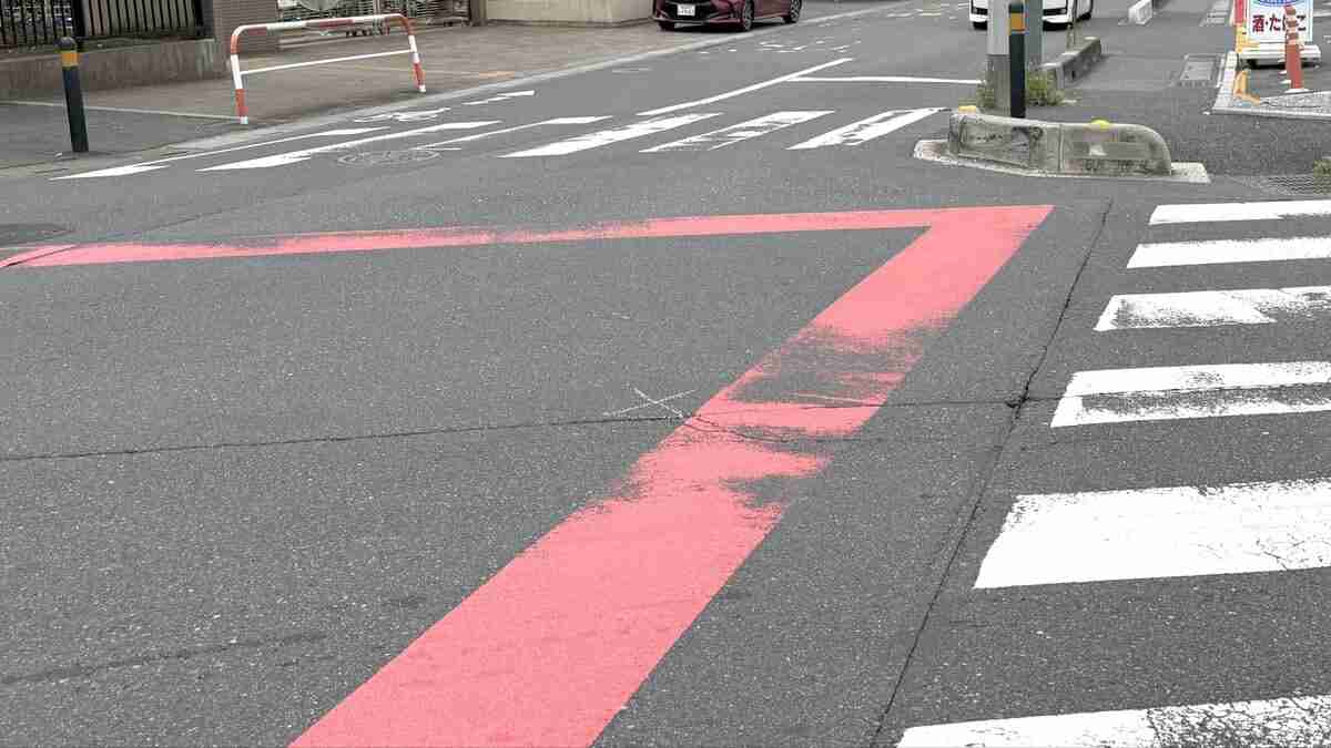 草加市で自転車運転の女性（40代）が大型トラックにひかれ死亡　トラック運転手を逮捕　自転車のチャイルドシートに同乗の6歳娘は軽傷　埼玉県警 | TBS NEWS DIG